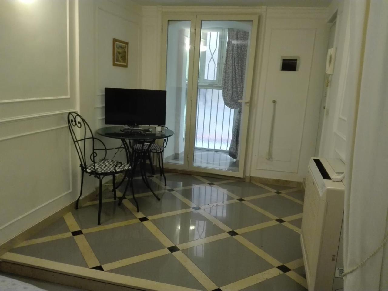 Suite Calefati "Monolocale" Bari Exterior photo